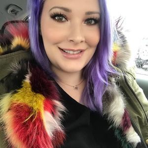 Meet your Posher, Amy